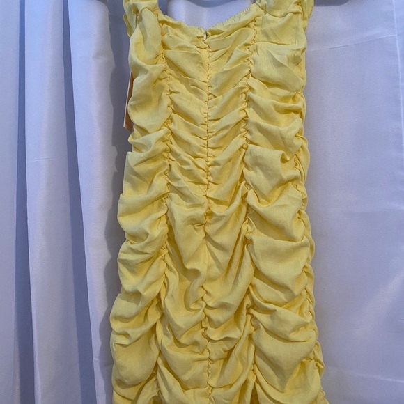 Boutique bodycon yellow dress! - Picture 2 of 2